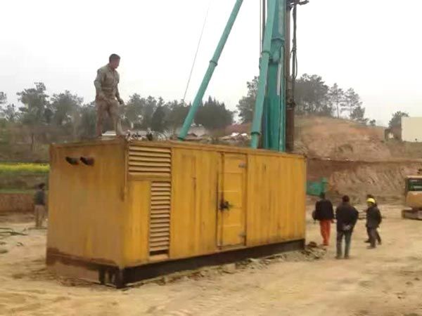 修水如何判断水冷式机油散热器密封件是否需要更换？